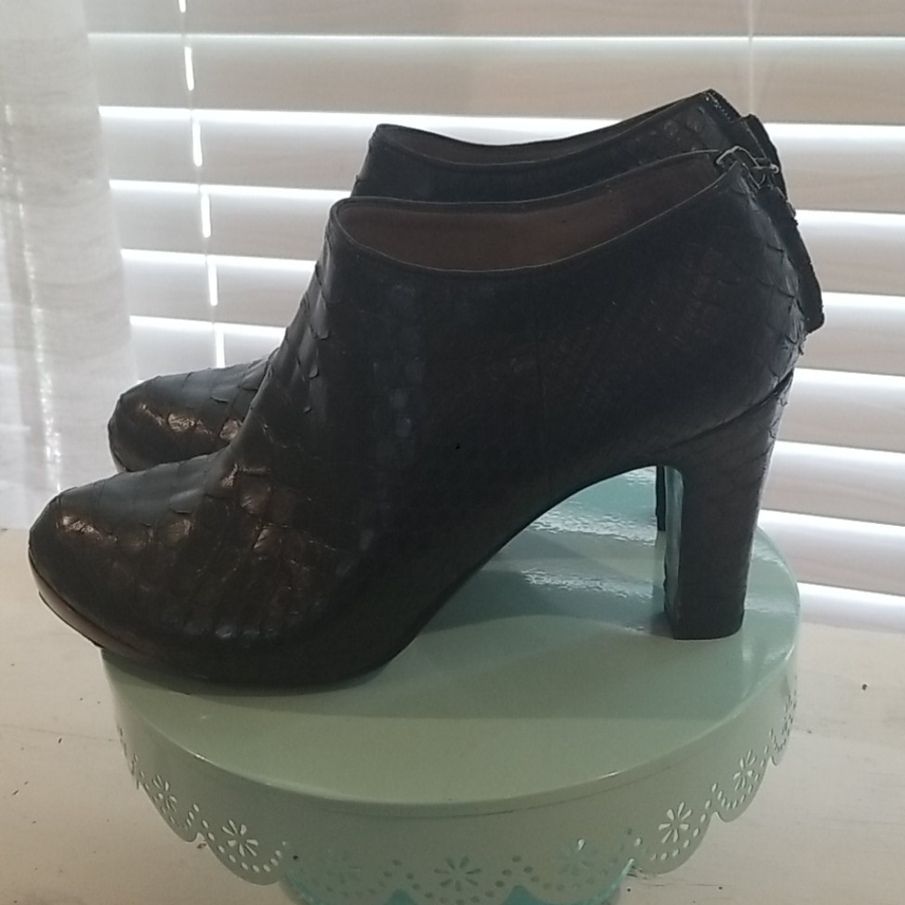 Devi Kroell Black Python Heeled Ankle Boot Sz. 38 - image 3